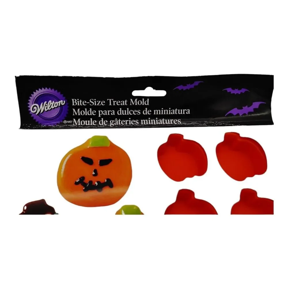 Wilton Pumpkin Silicone Bite Size Treat Mold 24 Cavity Halloween Baking New
